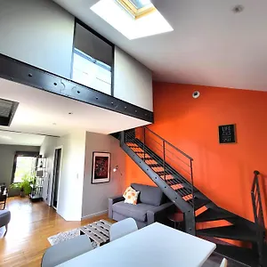 Le Loft De Entre Eurexpo Et St Exupéry Appartement