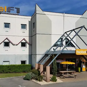 Hotel Hotelf1 Lyon Isle D'abeau Ouest St Exupery, Saint-Quentin-Fallavier