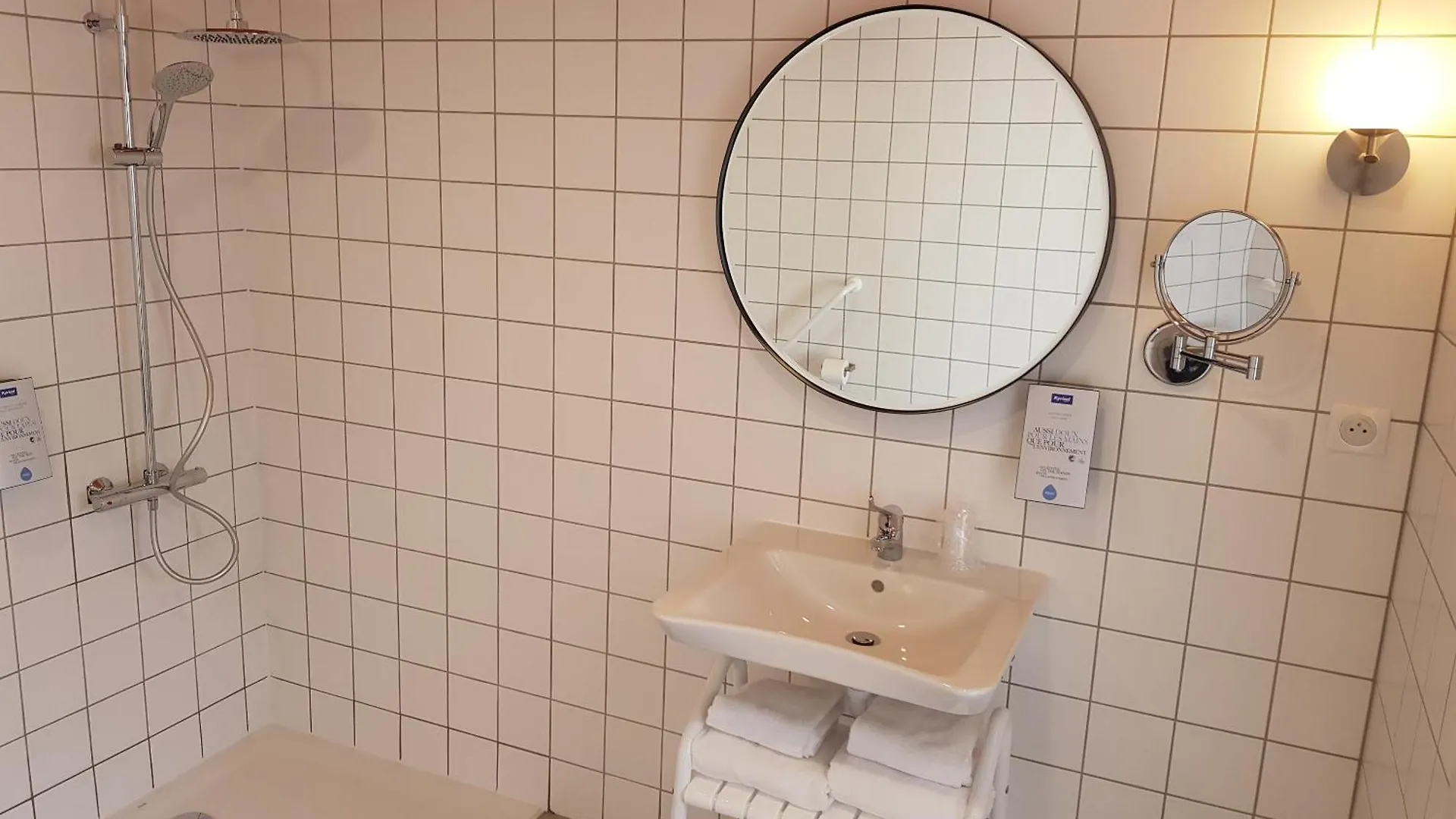 Kyriad Lyon Est - Saint Quentin Fallavier Hotel Saint-Quentin-Fallavier